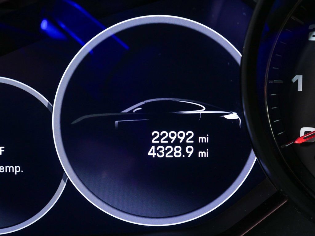 Certified 2023 Porsche Panamera 4S w/ Premium Package image 12