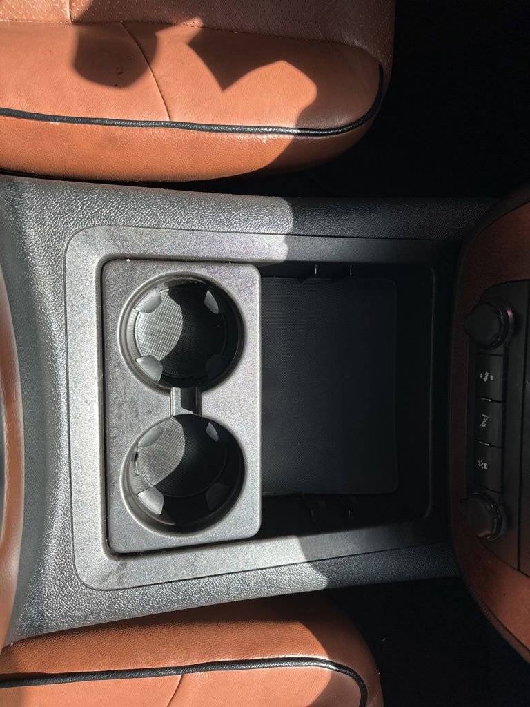 Used 2012 Chevrolet Avalanche LT image 6