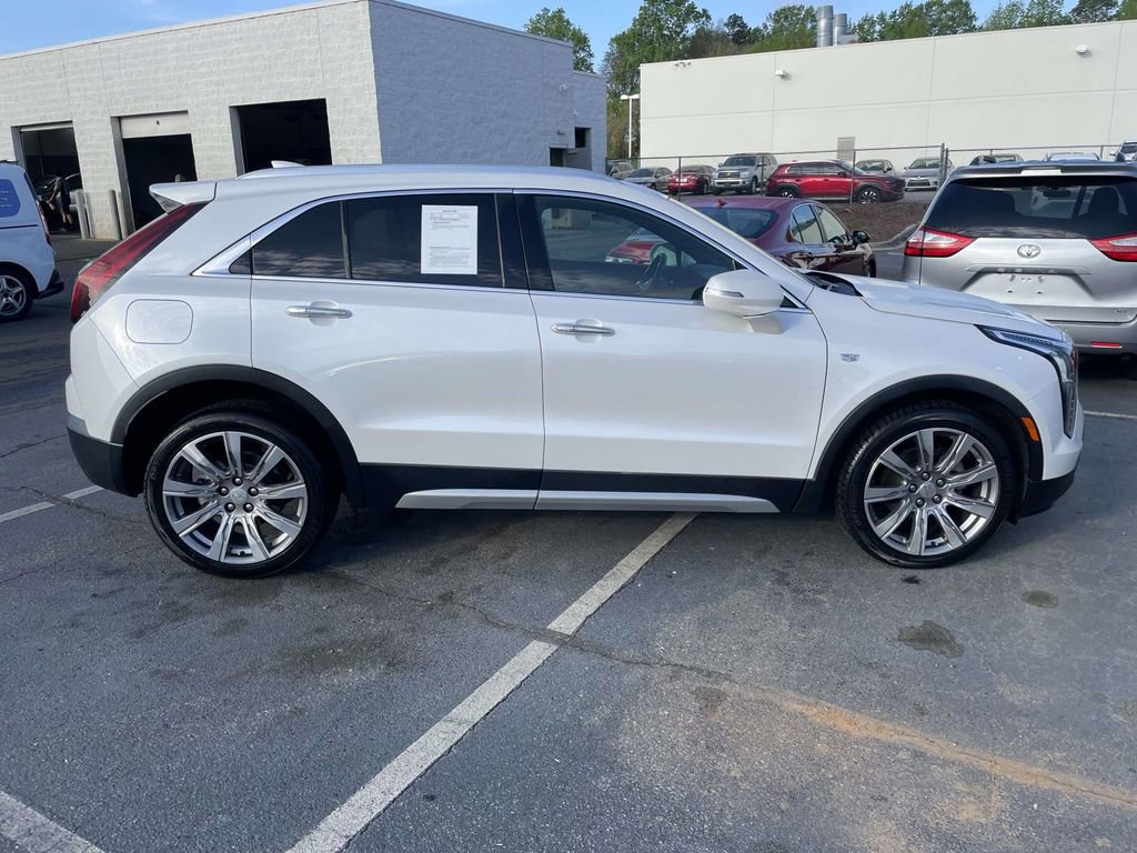 Used 2021 Cadillac XT4 Premium Luxury w/ Cold Weather Package image 12