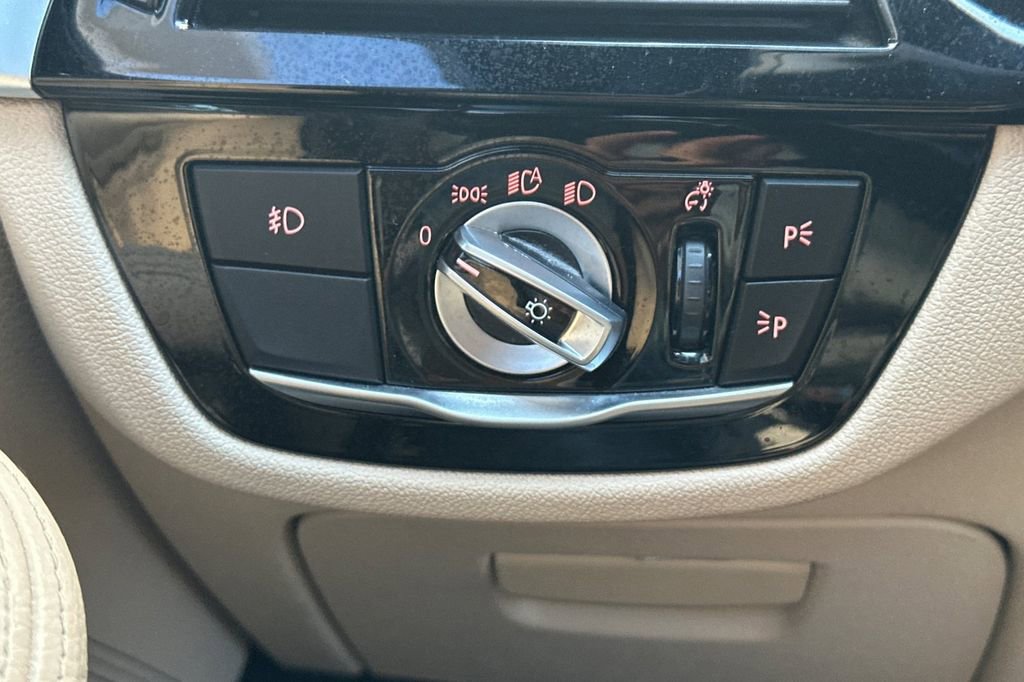 Used 2017 BMW 530i image 30