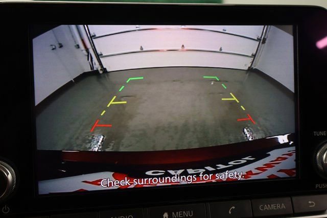 Used 2024 Nissan Altima 2.5 SV FWD image 24
