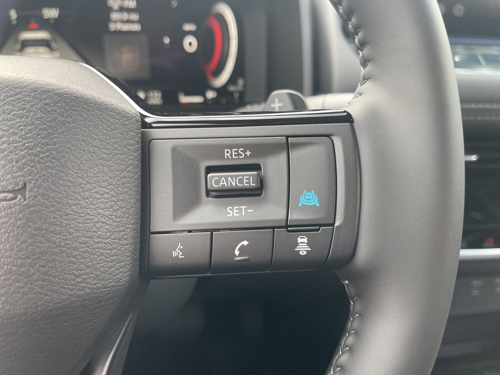 New 2026 Nissan Rogue Platinum image 40