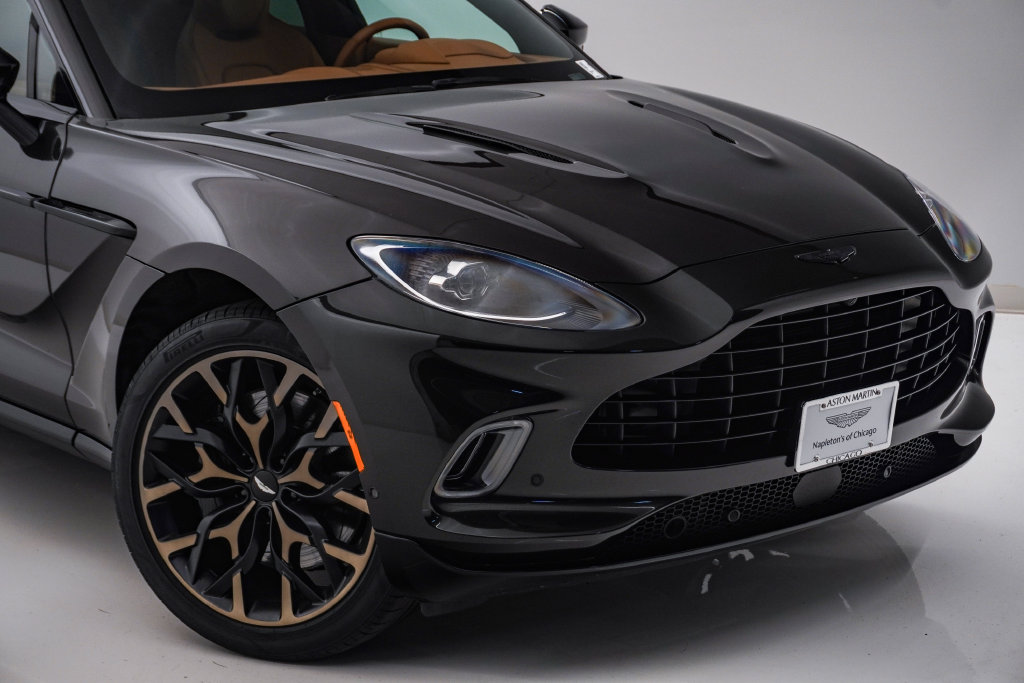 Used 2023 Aston Martin DBX AWD/4WD image 4