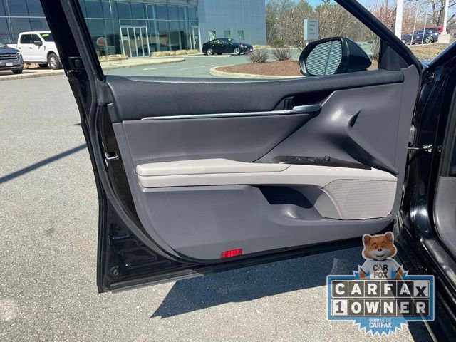 Used 2023 Toyota Camry LE image 9
