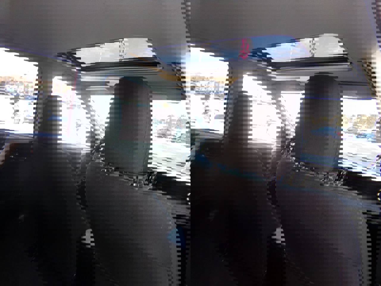 Used 2015 Toyota RAV4 XLE w/ Outdoor Package AWD/4WD image 24