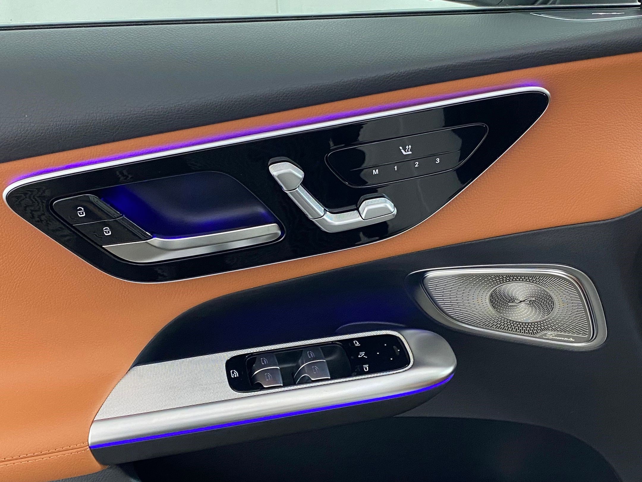 Used 2026 Mercedes-Benz GLC 300 4MATIC image 23