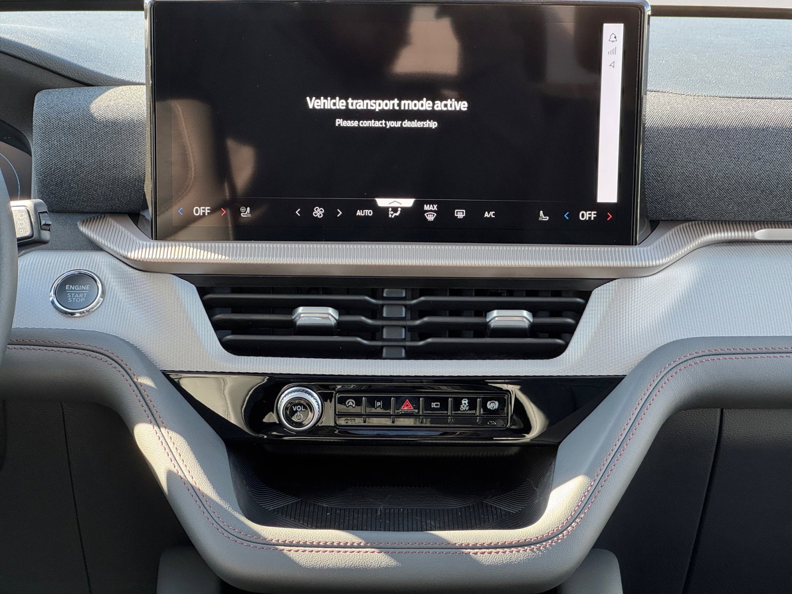 New 2026 Ford Explorer Active w/ Active Comfort Package AWD/4WD image 12