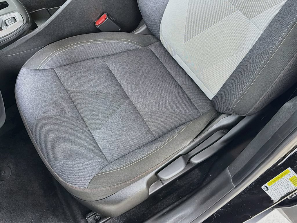 Used 2024 Chevrolet Trax RS FWD image 18