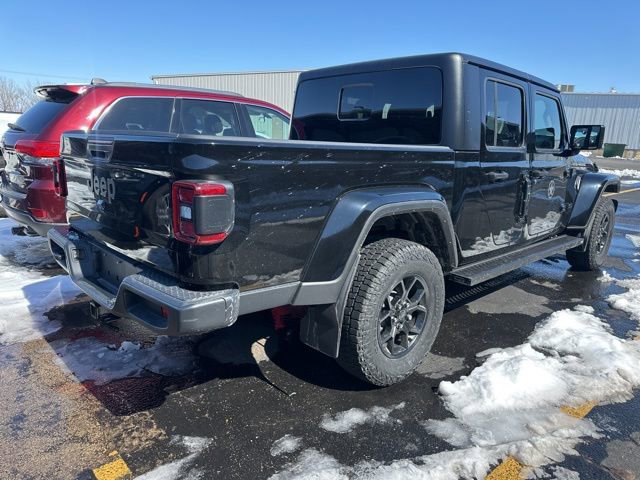 Used 2024 Jeep Gladiator Willys image 10