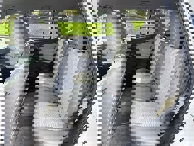 Used 2014 Toyota RAV4 EV FWD image 18