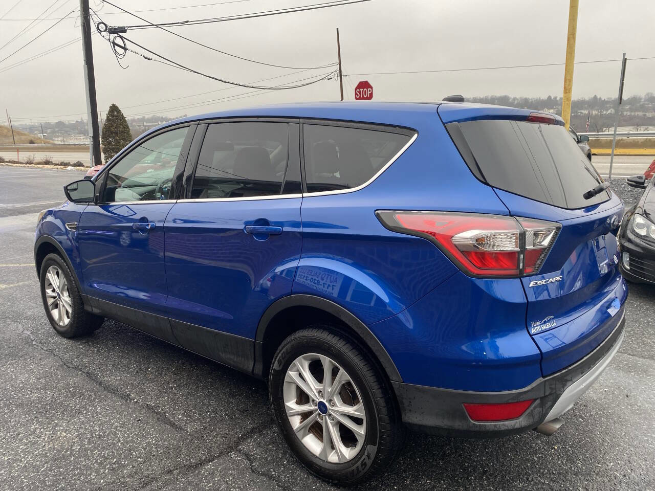 Used 2017 Ford Escape SE image 8