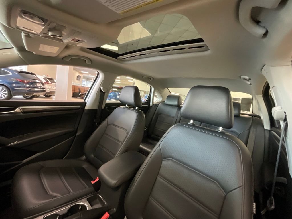 Used 2017 Volkswagen Passat 1.8T SE FWD image 10