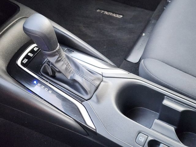 Used 2025 Toyota Corolla LE image 18