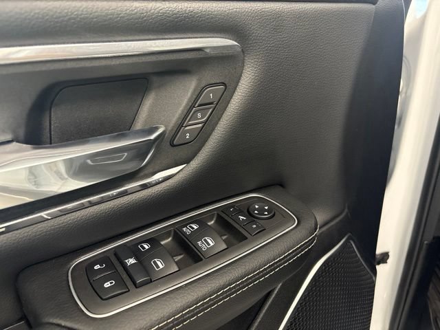 Used 2023 RAM 1500 Laramie AWD/4WD image 16