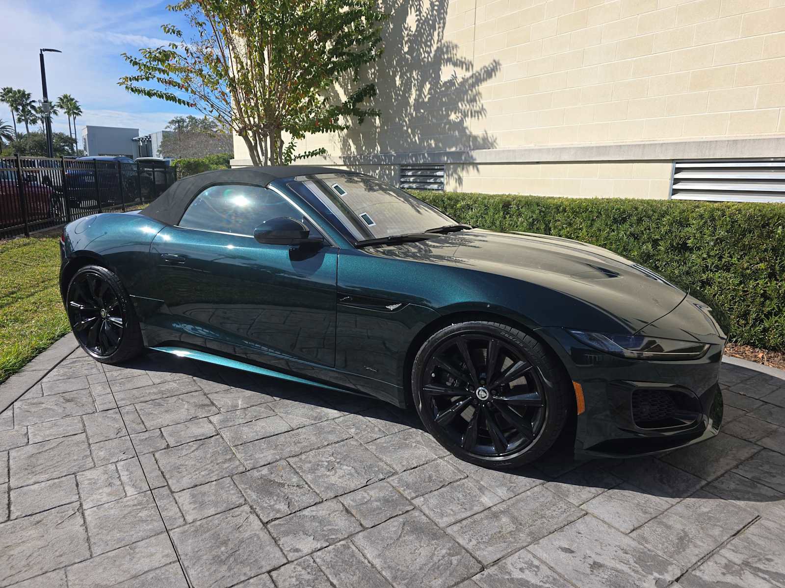 Used 2024 Jaguar F-TYPE R image 25