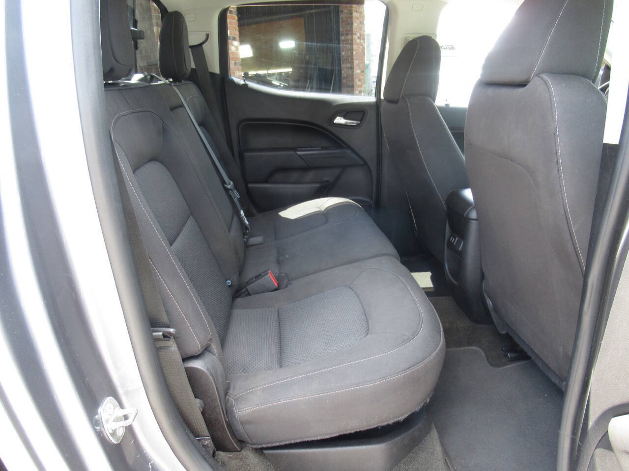 Used 2018 Chevrolet Colorado LT w/ LT Convenience Package AWD/4WD image 8