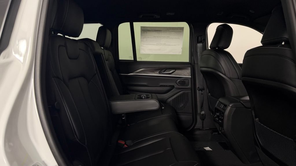 New 2026 Jeep Grand Cherokee Limited AWD/4WD image 28