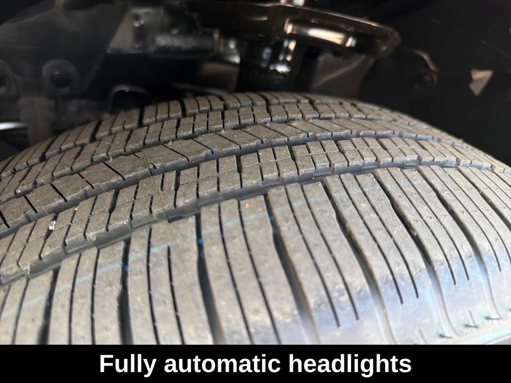 Used 2026 Nissan Rogue SV FWD image 34