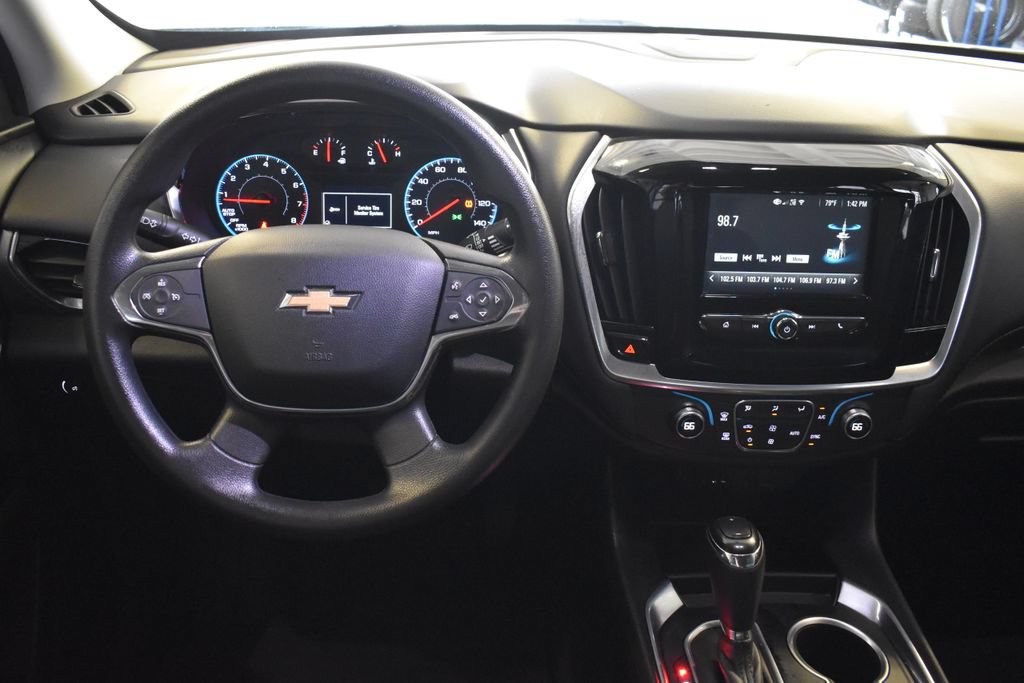 Used 2019 Chevrolet Traverse LS FWD image 2