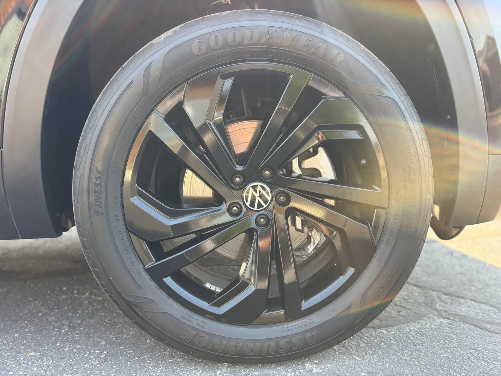 Used 2023 Volkswagen Atlas SE w/ Black Wheel Package AWD/4WD image 24