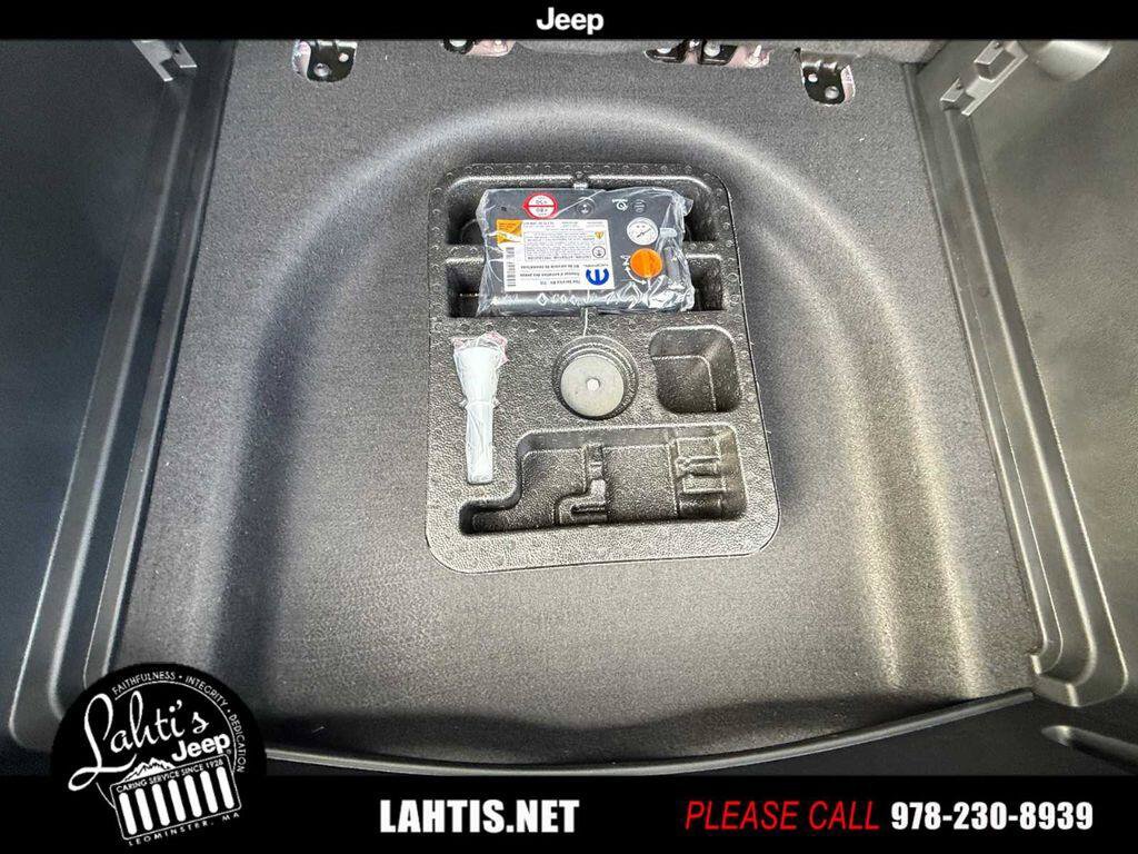 New 2026 Jeep Compass Limited image 20