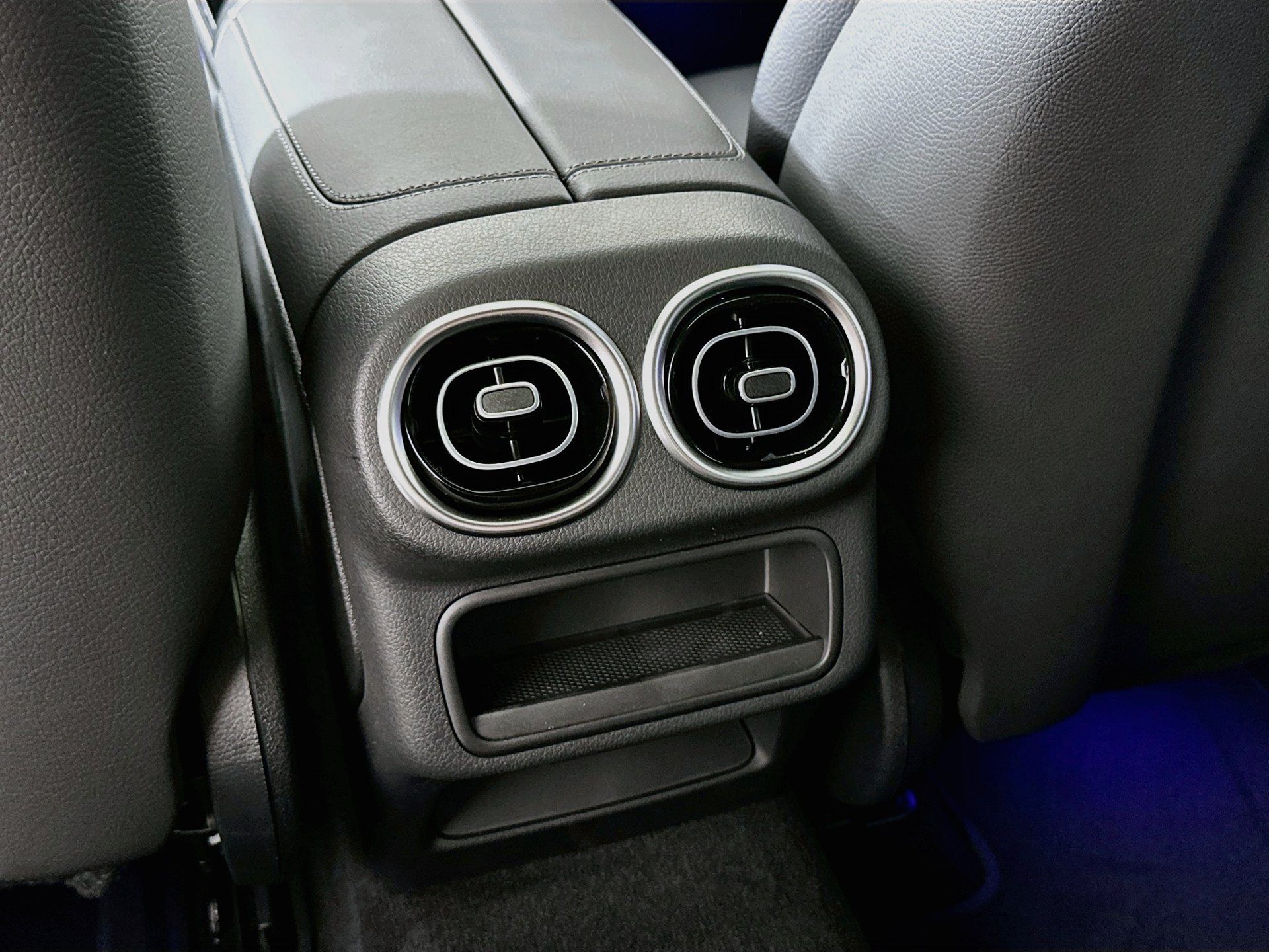 New 2027 Mercedes-Benz GLC 300 4MATIC image 28