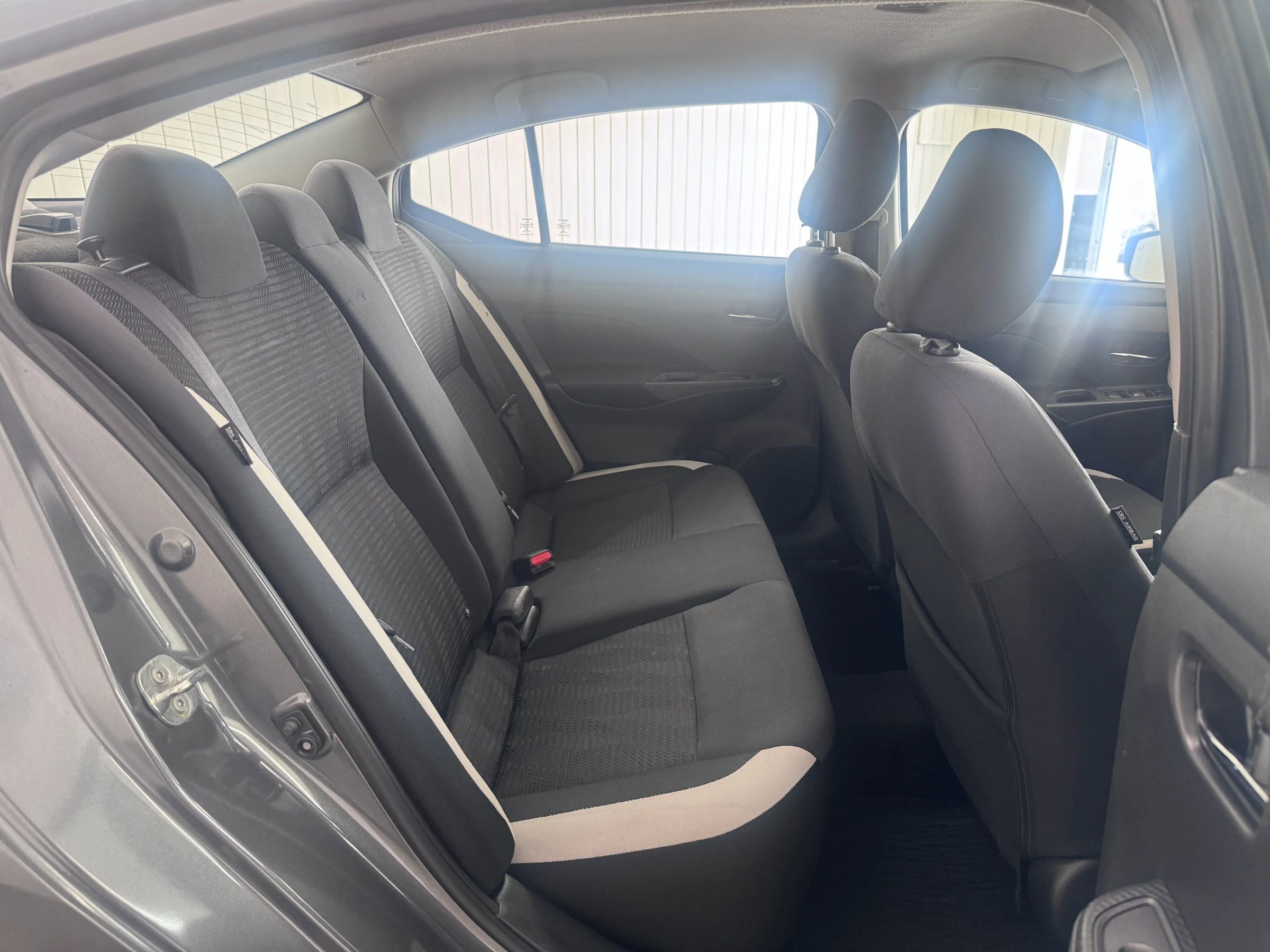 Used 2021 Nissan Versa SV FWD image 11