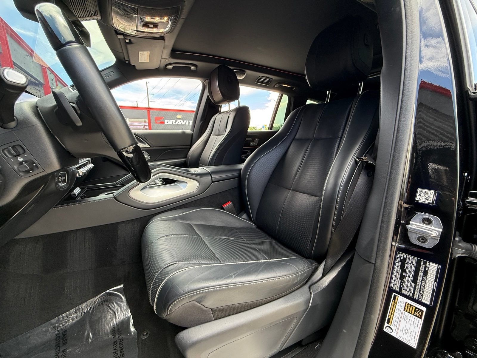 Used 2023 Mercedes-Benz Maybach GLS 600 4MATIC image 19