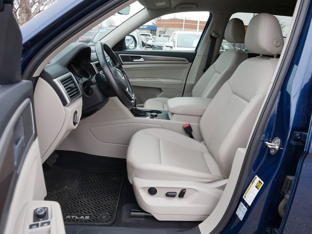 Used 2019 Volkswagen Atlas SE w/ Towing Package image 12