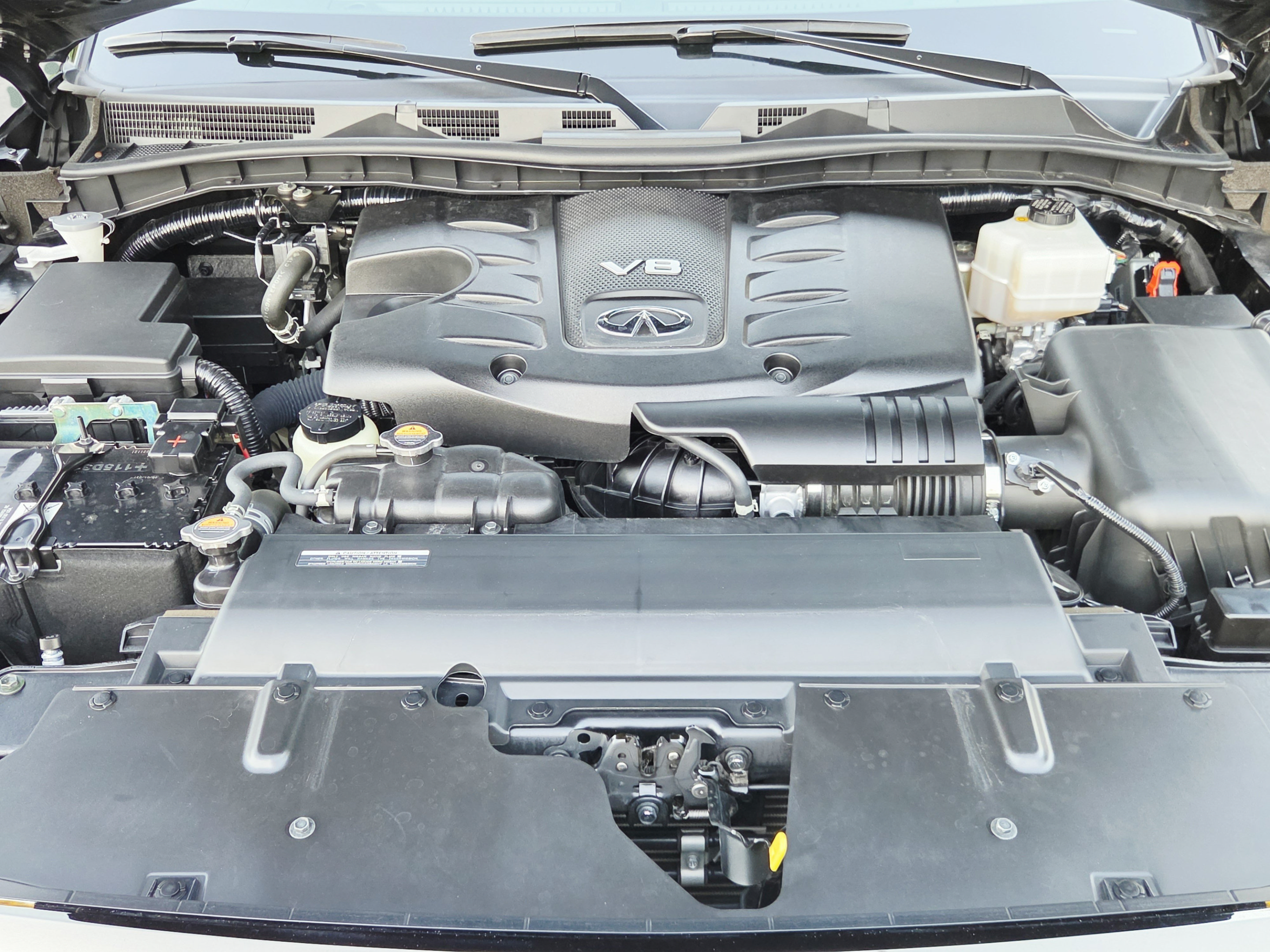 Used 2023 INFINITI QX80 4WD image 11