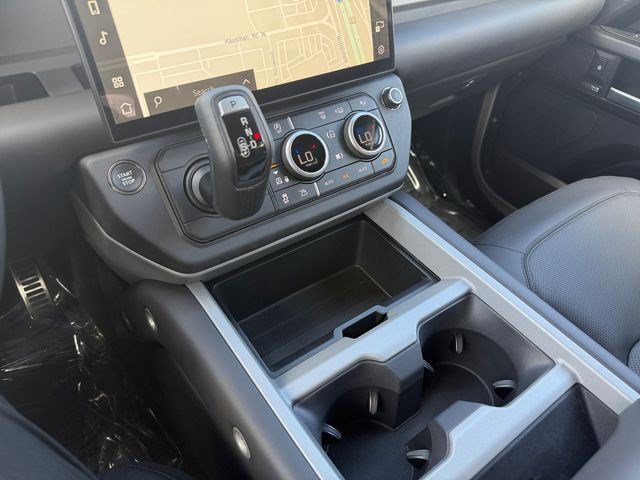 New 2026 Land Rover Defender 110 X AWD/4WD image 24