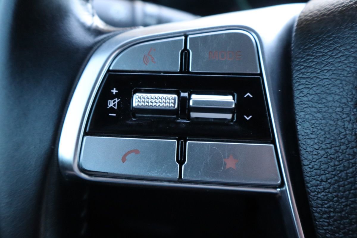 Used 2023 Kia Telluride LX image 31