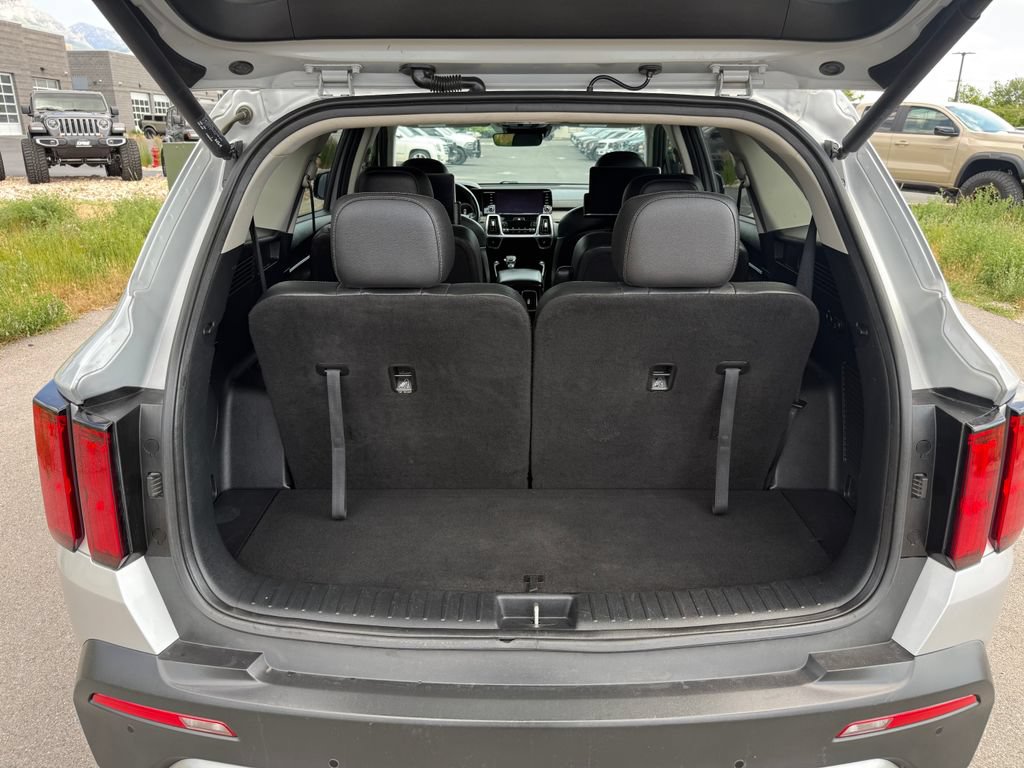 Used 2022 Kia Sorento SX Prestige AWD/4WD image 16