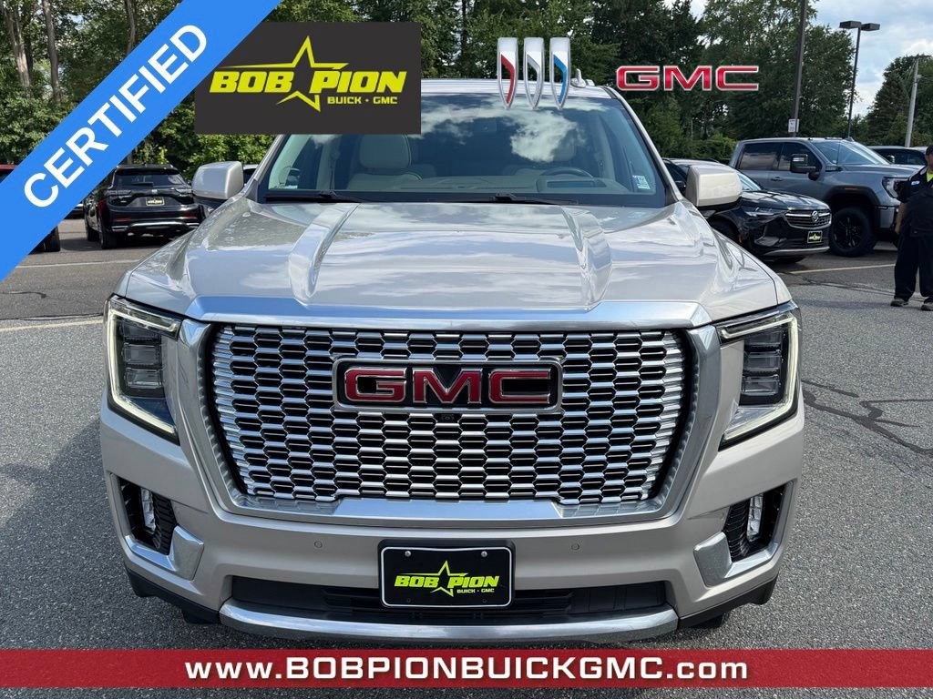 Used 2022 GMC Yukon XL Denali AWD/4WD image 6