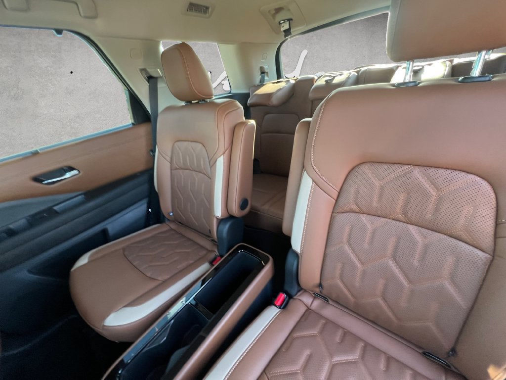 New 2026 Nissan Pathfinder Platinum FWD image 23