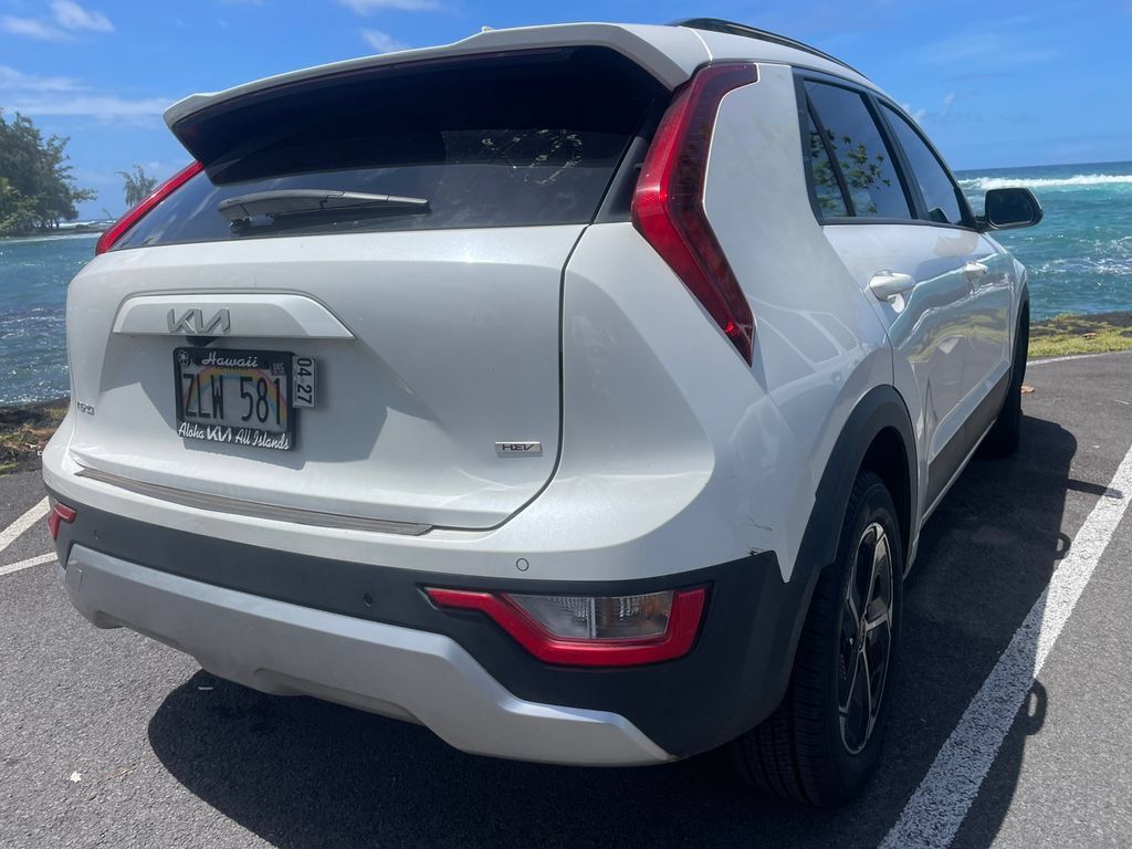 Used 2023 Kia Niro EX FWD image 5