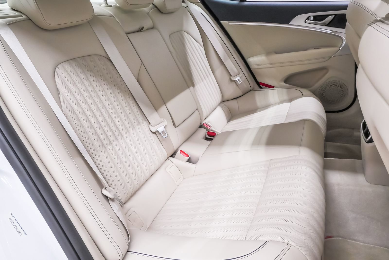 Certified 2026 Genesis G70 2.5T Prestige image 12