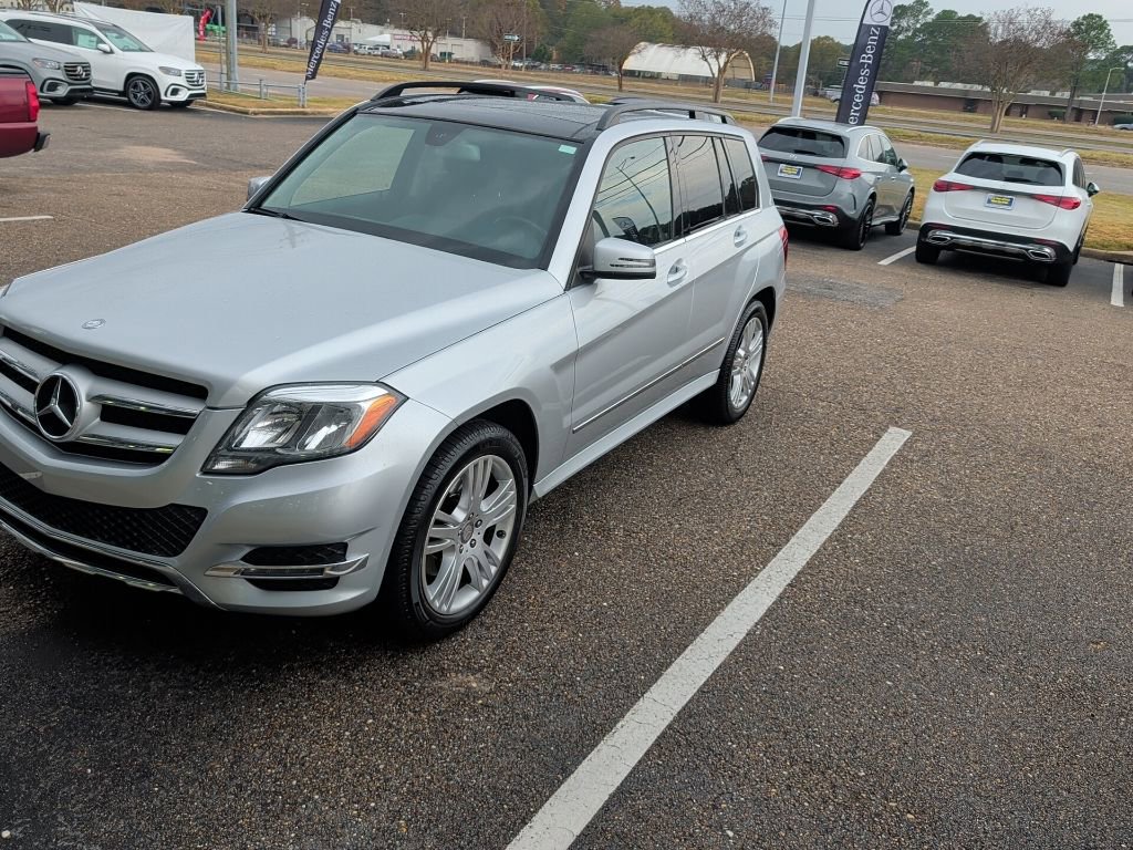Used 2014 Mercedes-Benz GLK 350 4MATIC image 4