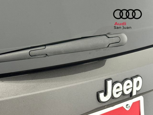 Used 2017 Jeep Renegade Latitude image 12