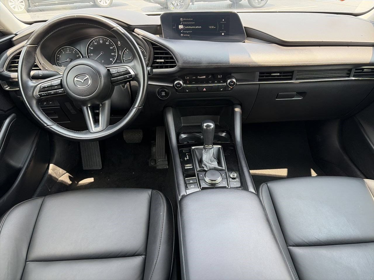 Used 2025 MAZDA MAZDA3 s FWD video 2