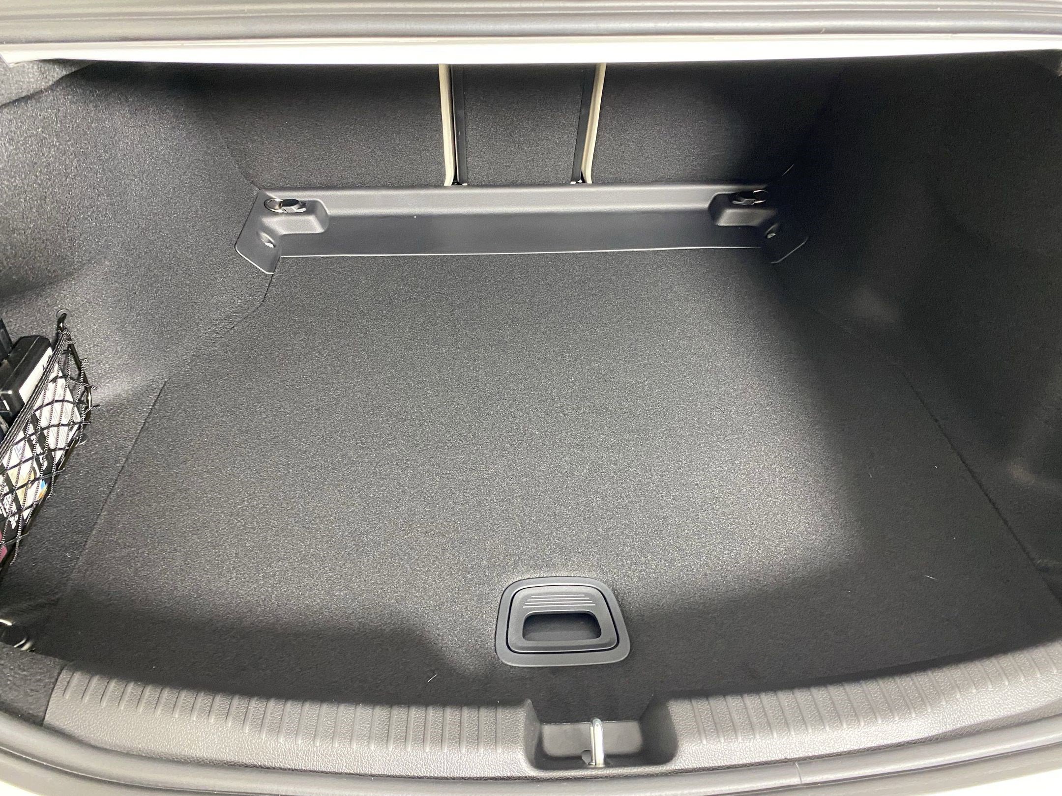 Used 2025 Mercedes-Benz C 300 4MATIC Sedan image 29