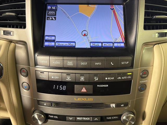 Used 2013 Lexus LX 570 4WD w/ Luxury Pkg w/Pre-crash image 3