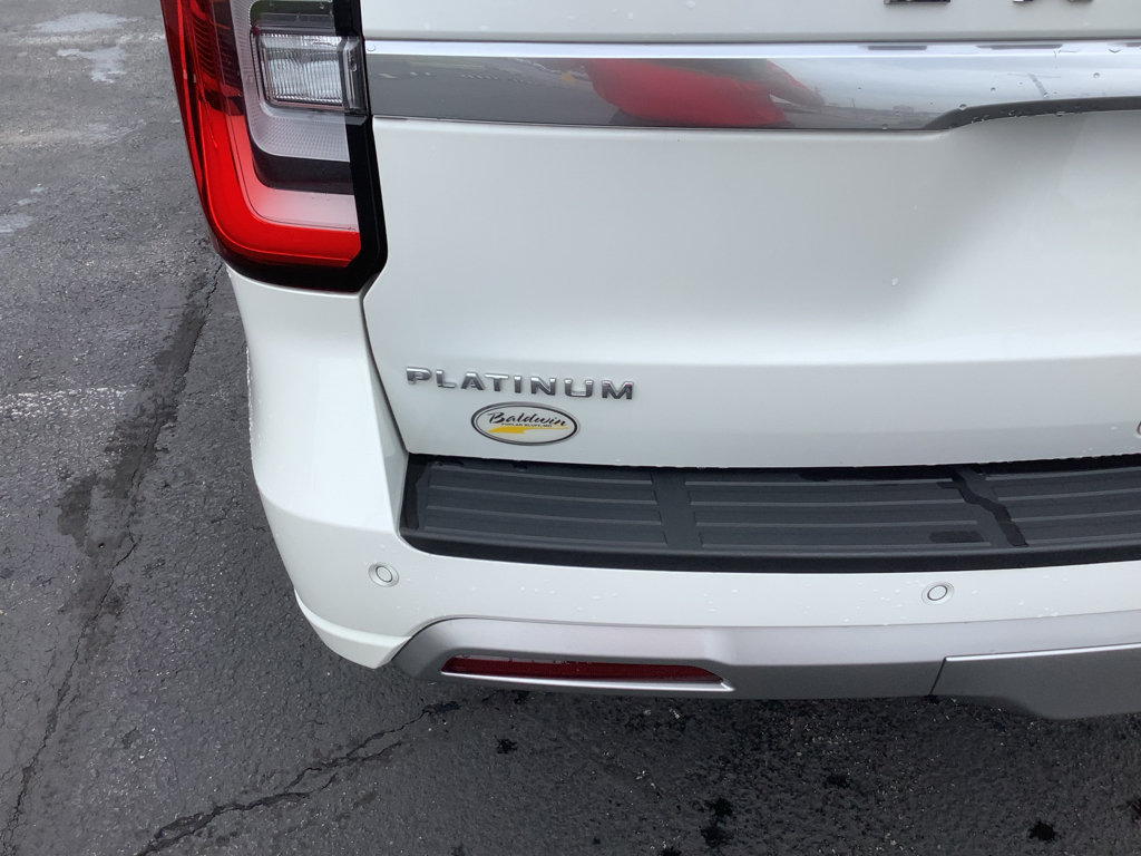 Used 2023 Ford Expedition Platinum AWD/4WD image 10