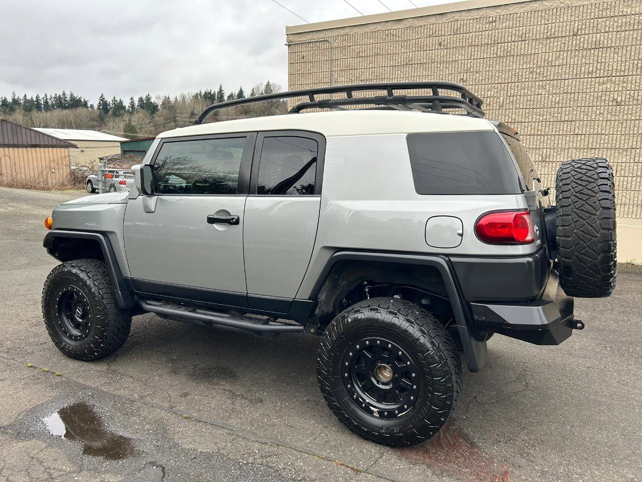Used 2010 Toyota FJ Cruiser 4WD image 6
