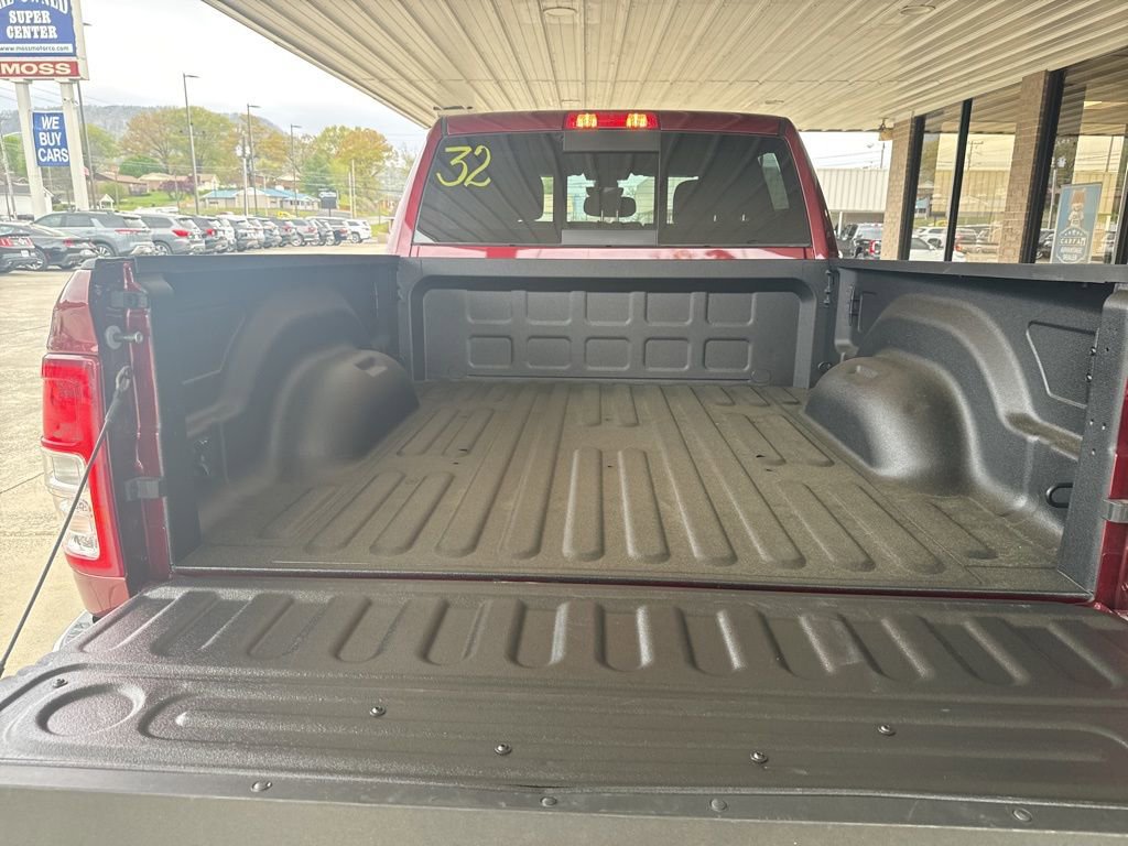 Used 2024 RAM 3500 Tradesman w/ Chrome Appearance Group image 24