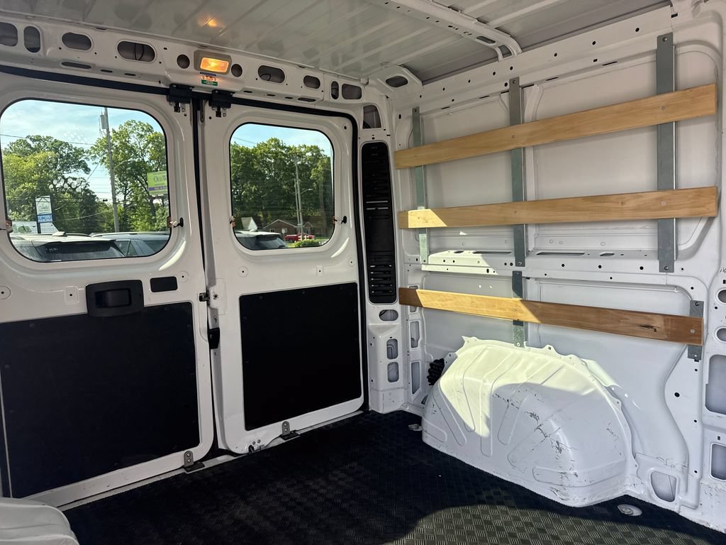 Used 2025 RAM ProMaster 2500 w/ U-Haul Equipment Group FWD image 22