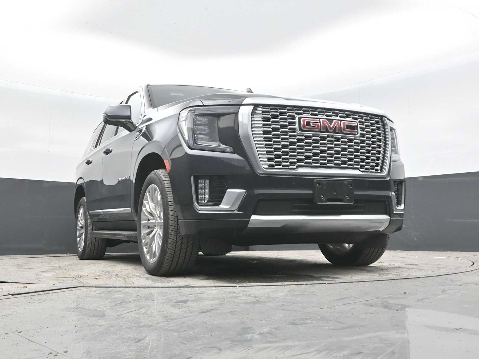 Used 2023 GMC Yukon Denali AWD/4WD image 26