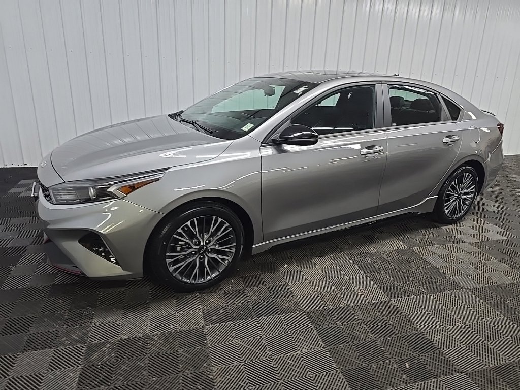 Used 2024 Kia Forte GT-Line w/ GT-Line Premium Package FWD image 6