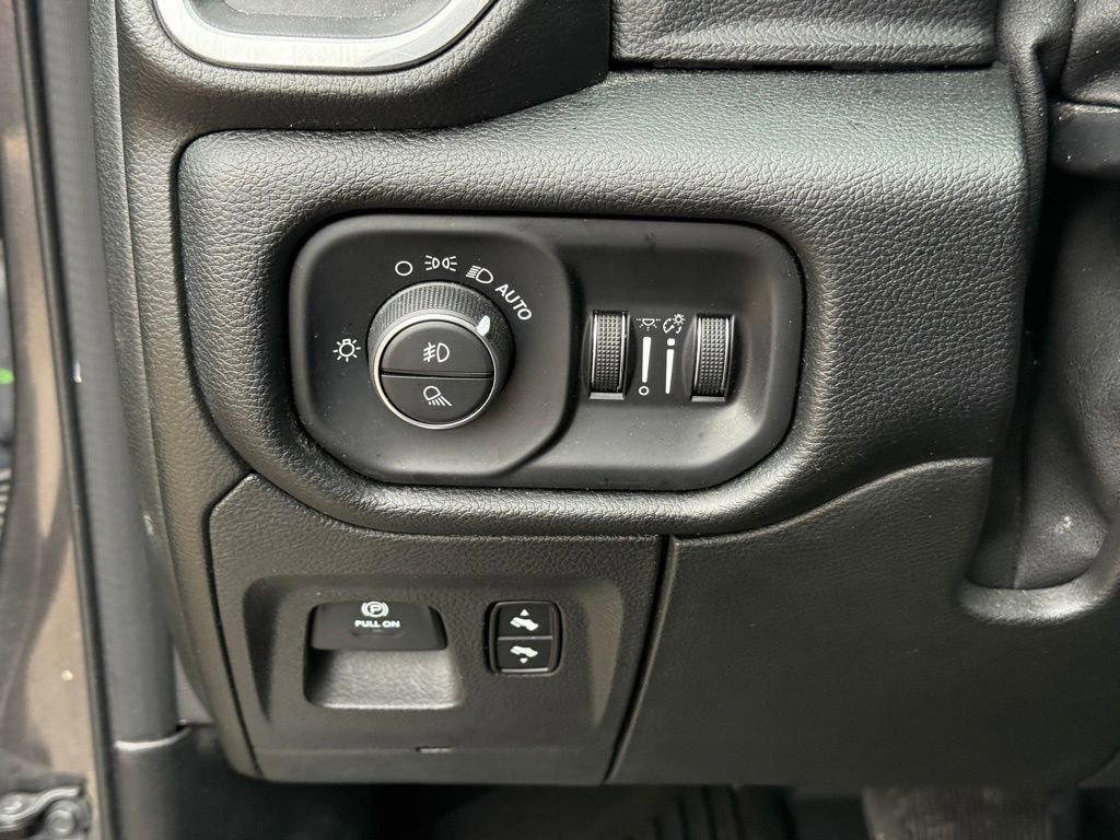 Used 2019 RAM 1500 Laramie w/ Sport Appearance Package image 20