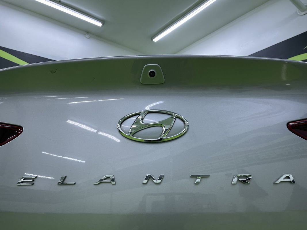 Used 2020 Hyundai Elantra SEL w/ Cargo Package (C1) image 12